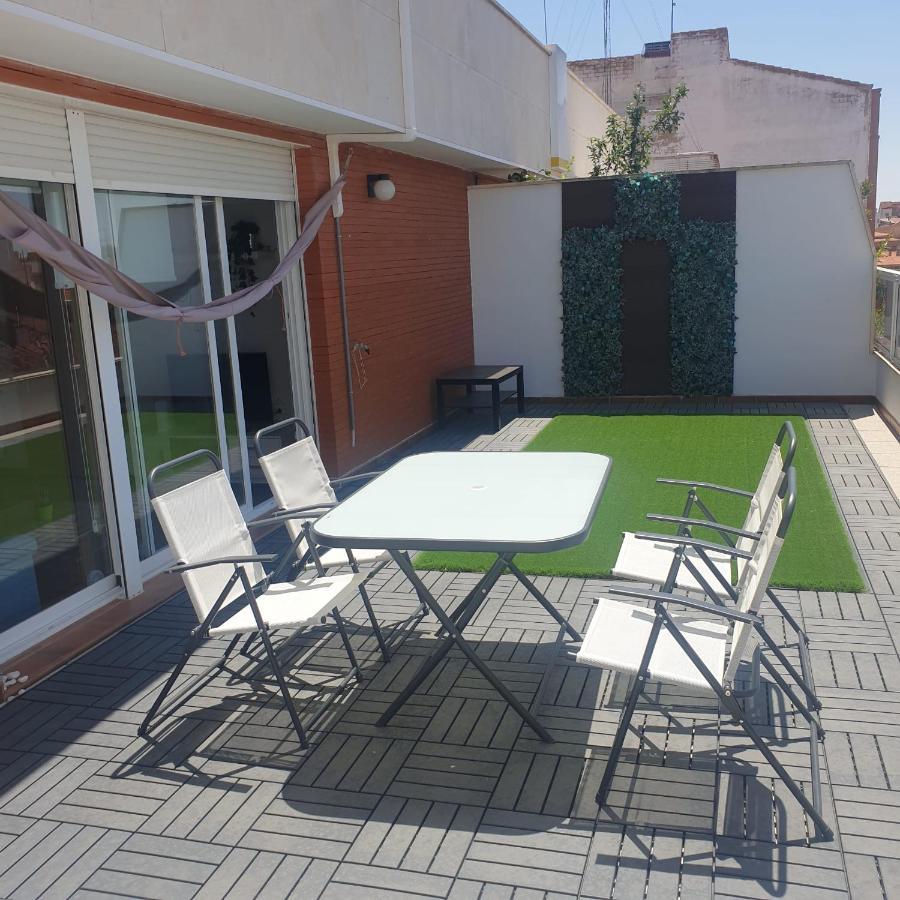 Espectacular Atico De 2 Dormitorios Con Garaje Y Terraza Privada De 30 M2 Albacete Exteriör bild