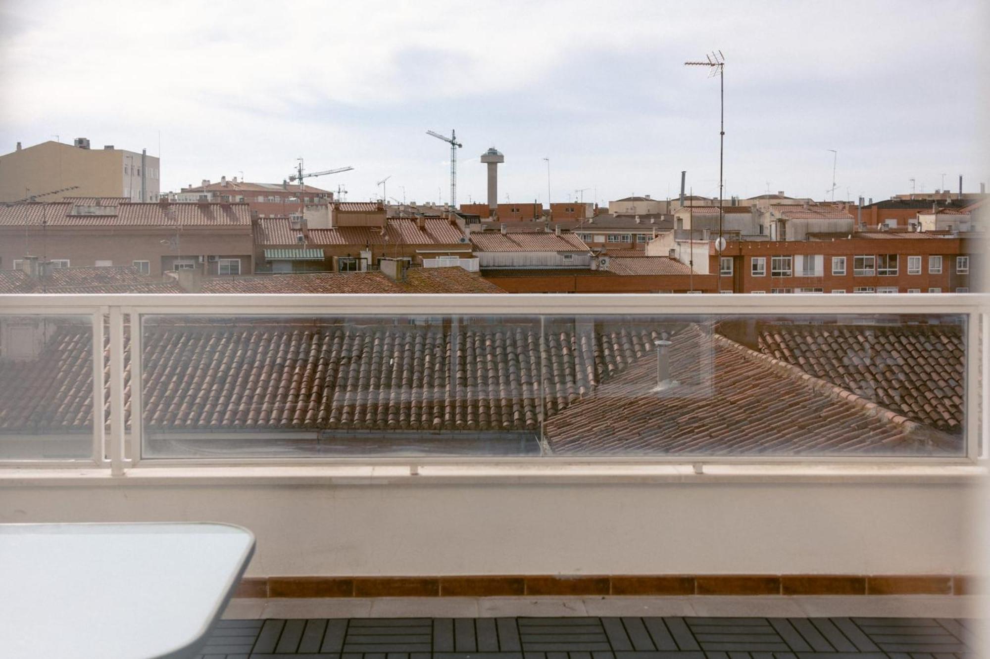 Espectacular Atico De 2 Dormitorios Con Garaje Y Terraza Privada De 30 M2 Albacete Exteriör bild